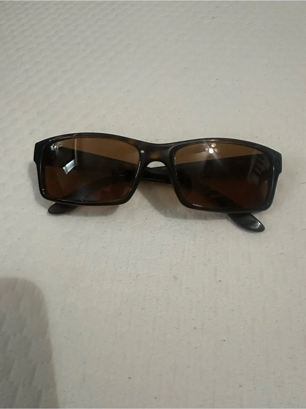 Vintage unisex Ray Ban sunglasses